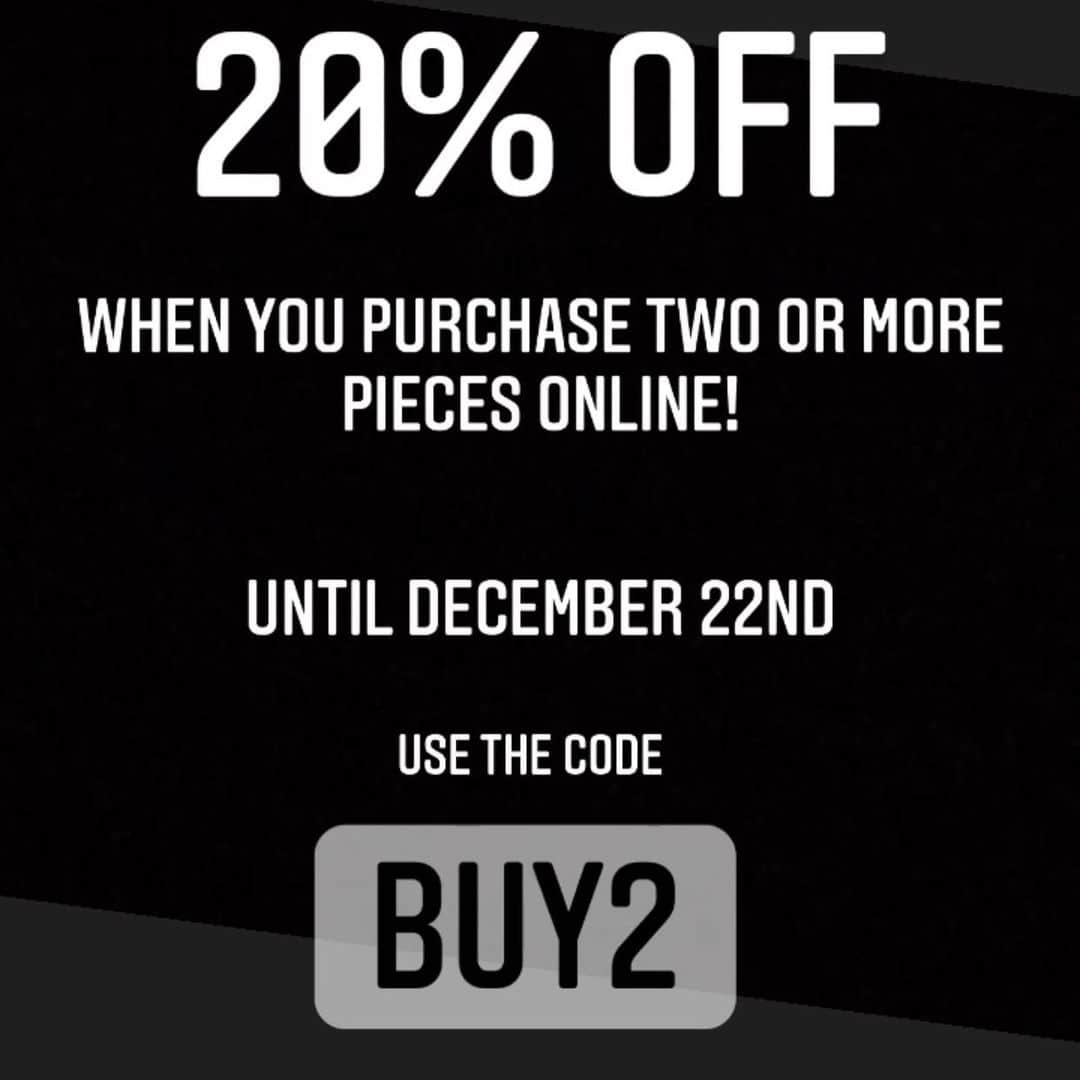 のインスタグラム：「If decisions are hard...just get both! For that last minute rush - we hope this little gift to you makes those decisions easier.   As always of course,  5% of the proceeds of each purchase online goes to help support children through schooling in rural Guatemala - making it all the more meaningful this Christmas.」