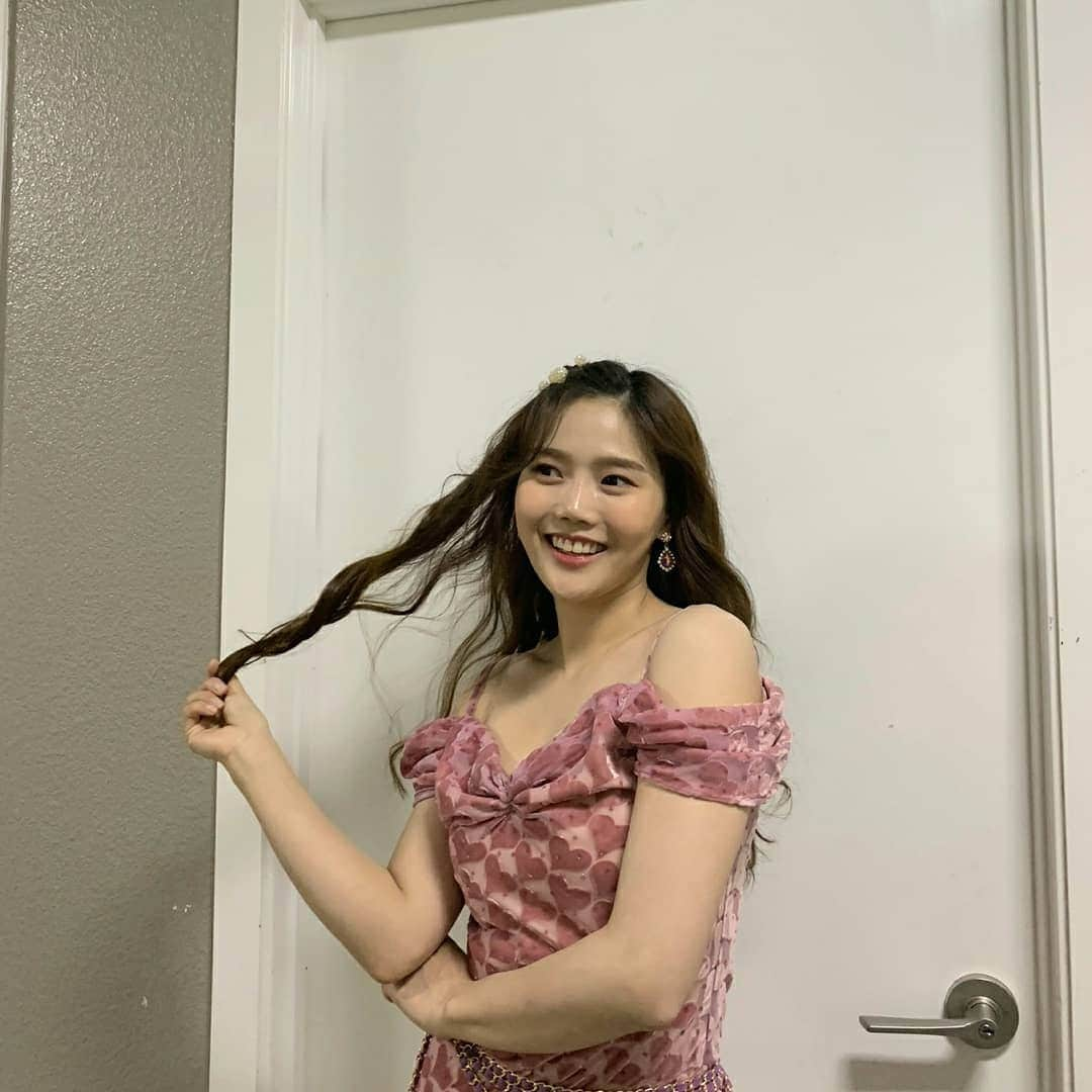 ヒョジョンさんのインスタグラム写真 - (ヒョジョンInstagram)「하트뿅뿅🥰」12月18日 23時10分 - candyz_hyojung