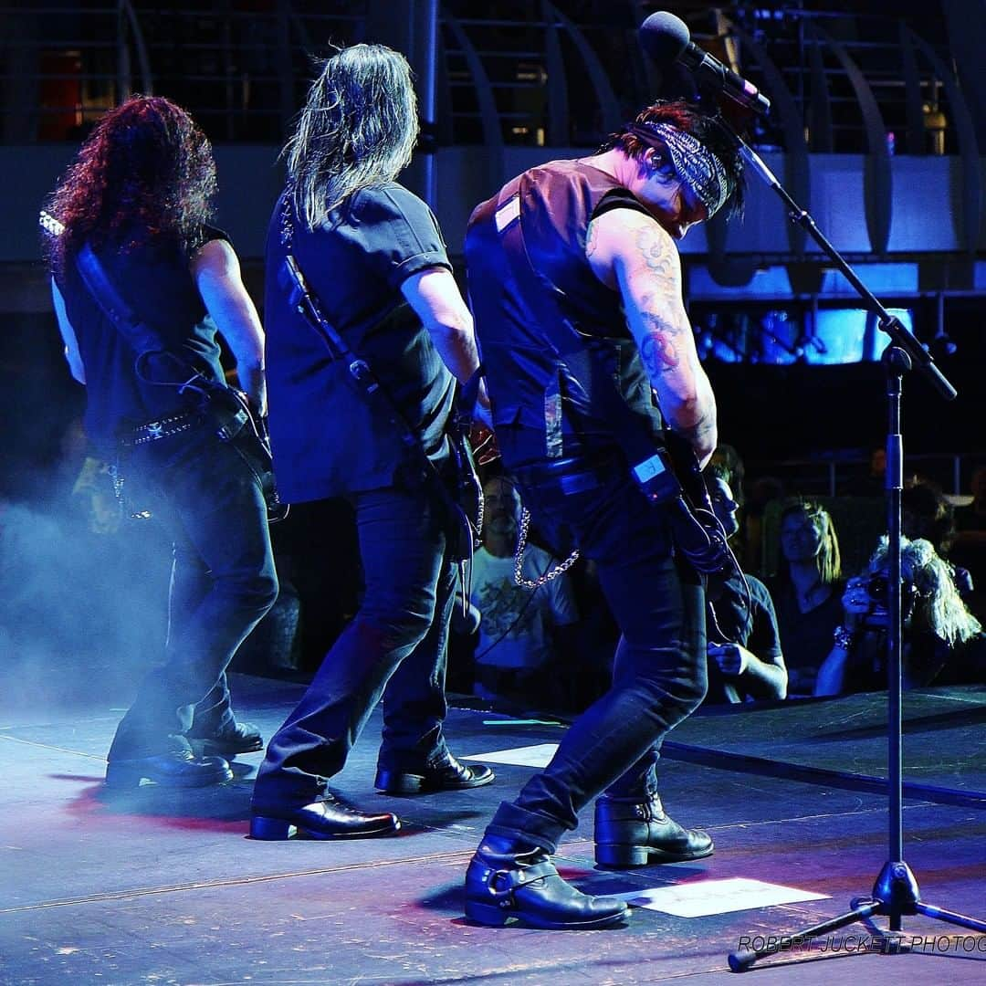 Queensrycheさんのインスタグラム写真 - (QueensrycheInstagram)「#fbf - Michael, Eddie and Parker aboard Cruise To The Edge 2014 (photo credit Robert Juckett) #queensryche #cruisetotheedge2014 #michaelwilton #eddiejackson #parkerlundgren #guitarists #bassist #the3amigos #memories #goodtimes #somuchfun #rychersrule #wemissyouall #wemissperformingforyou」12月18日 23時15分 - queensrycheofficial