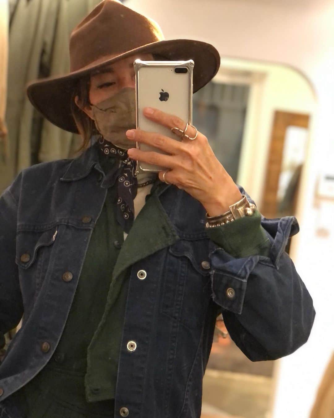 Megのインスタグラム