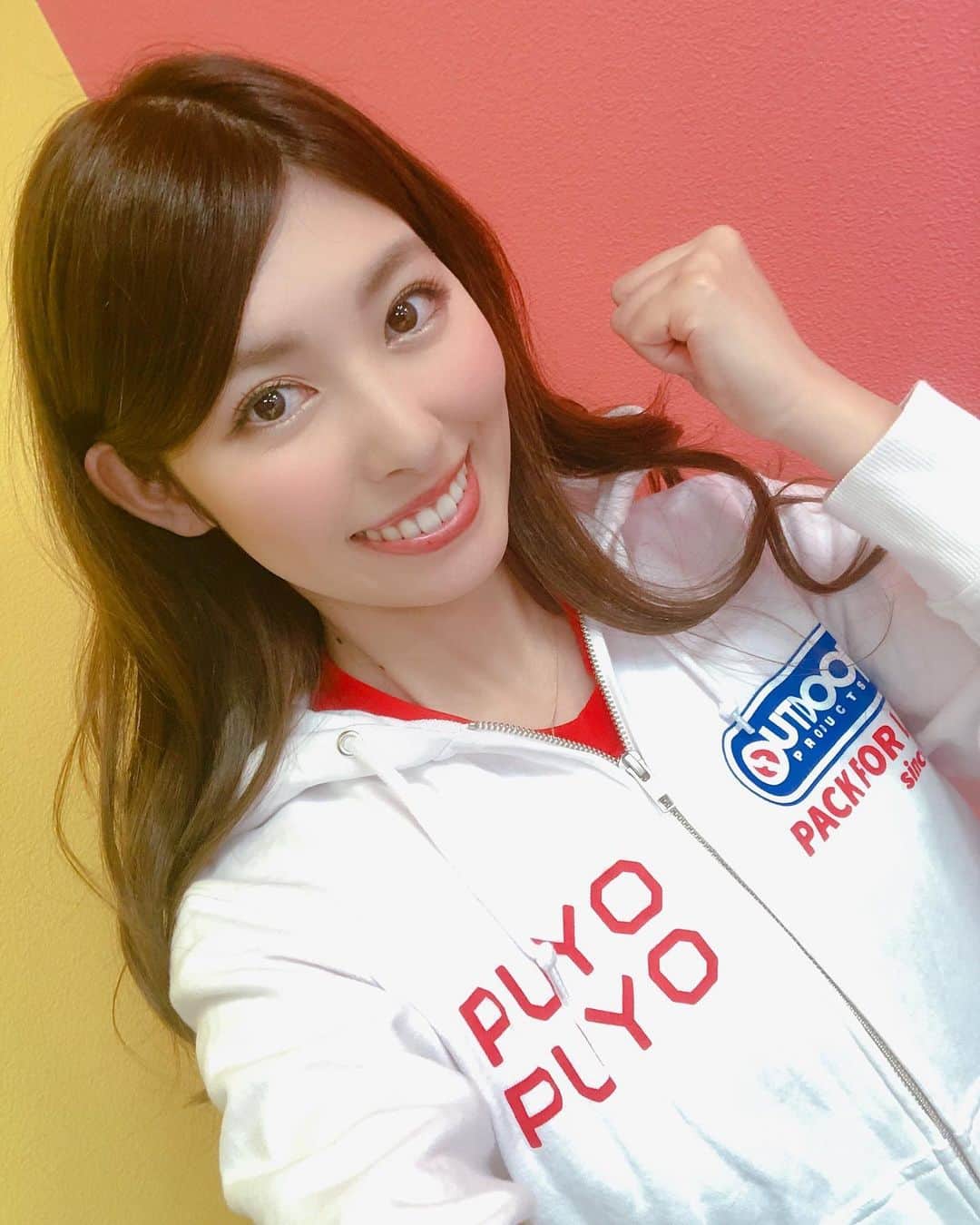 橘ゆりかのインスタグラム：「12月19日は、、、﻿ ﻿ 【全国都道府県対抗eスポーツ選手権 2020 ぷよぷよ部門 】﻿ ﻿ 13時〜 九州・沖縄ブロック代表決定戦﻿ ﻿ 16時〜 関東ブロック代表決定戦﻿ ﻿ 20時〜 「全国都道府県対抗eスポーツ選手権 2020 KAGOSHIMA 」本戦直前スペシャル」というタイトルで本戦出場を決めた選手のみなさんをご紹介するという内容です☺️﻿ ﻿ 全国大会を目指す各地の選手によるぷよぷよの真剣勝負です🔥﻿ 選手のみなさんへの応援よろしくお願いします📣‼️﻿ ﻿ ﻿ 12月20日 18時〜 #ぷよぷよテトリス2﻿ 特別番組があるので見てくださいね🎄🌟﻿ 出演：古坂大魔王さん、生見愛瑠さん、高野洸さん﻿ 実況・解説：あめみやたいよう さん﻿ ﻿ ﻿ 2日間MC出演させていただきます🌷﻿ 生配信がんばるぞー✊❣️﻿ 詳しくはぷよぷよ公式サイトをご覧ください！﻿ ﻿ ﻿ ﻿ #ぷよぷよ #ぷよぷよeスポーツ #ぷよテト2 #橘ゆりか #eスポーツ #sega #puyopuyo #tetris #esports #outdoorproducts #gamer」