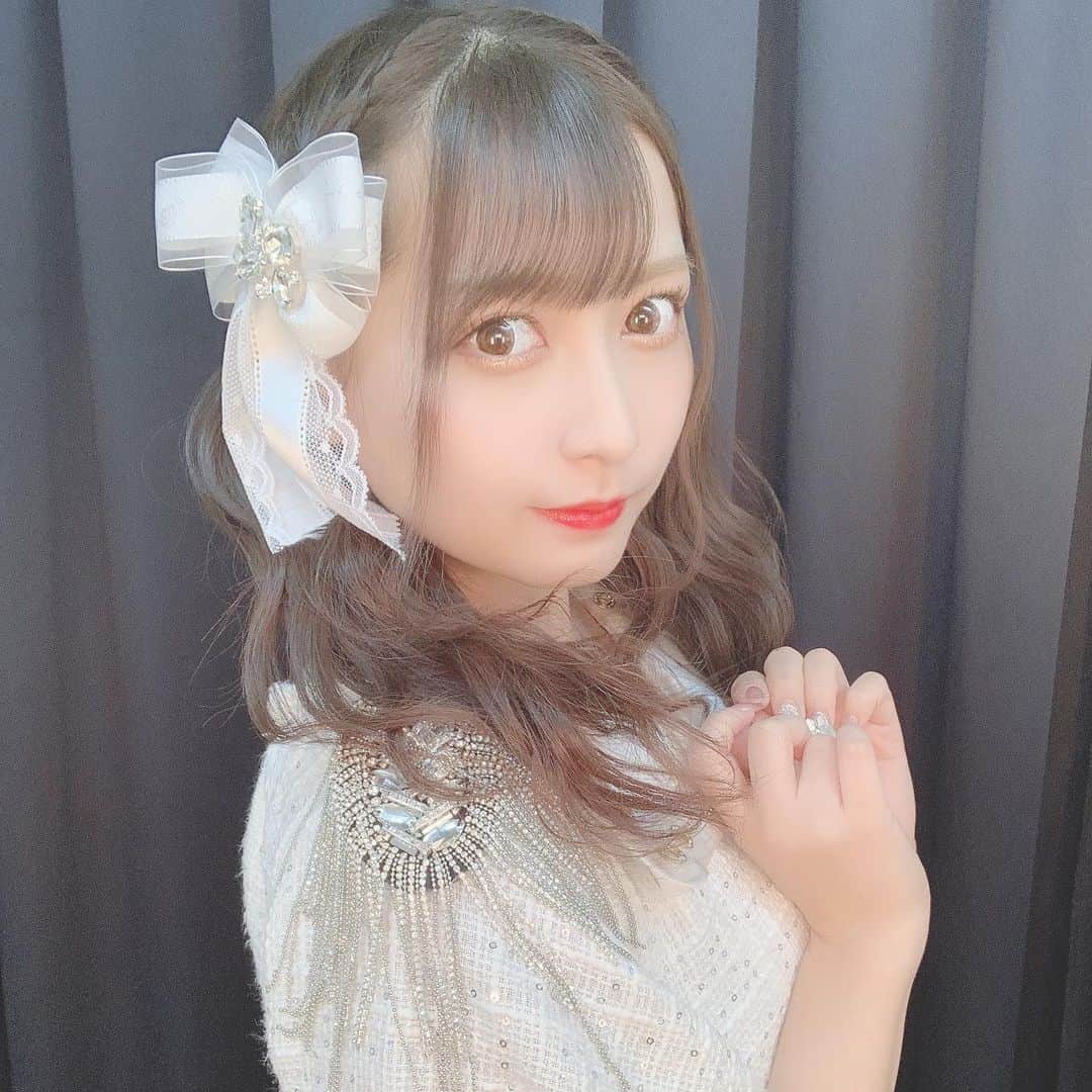 太田里織菜のインスタグラム：「. . 新衣装お披露目でした✩°｡⋆⸜(ू｡•ω•｡) かわよすぎる。 . . #らぶどる #らぶどる衣装 #アイドル衣装 #アイドル髪飾り #アイドル #かほ衣装」