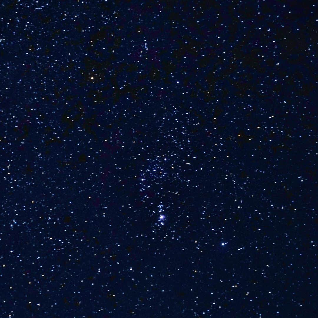 百瀬俊介のインスタグラム：「ONAGAWACHO🌌 女川町の星空は圧巻でした✨ 空を見上げてこれだけの星を見ることができたのはいつぶりだろう？ 肉眼で見た星空は例えようがないくらい綺麗でした。 自然に満たされた一日！ ＃女川町 ＃澄んだ空 #星空 #復興#onagawacho #starrysky」