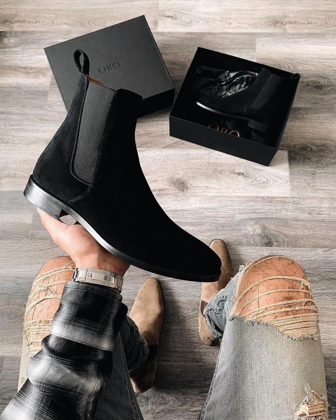 Men Withのインスタグラム：「#ad The Classic Black Chelsea Boots @orolosangeles The Rista Denim @orolosangeles www.orolosangeles.com  Tap the photo to shop!」