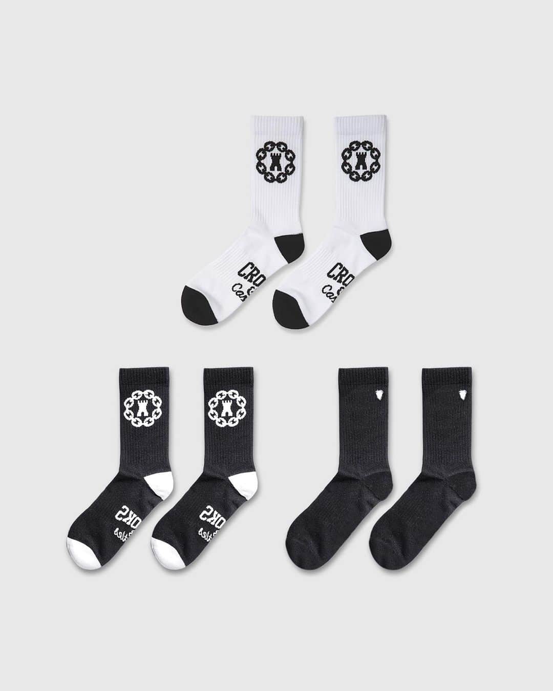 Crooks & Castlesさんのインスタグラム写真 - (Crooks & CastlesInstagram)「Rep Crooks & Castles from head to toe with our new crew, and ankle socks.  Coming soon ⛓ #cstc #crooksandcastles #basics #cantstopthecrooks #comingsoon」12月19日 5時46分 - crooksncastles