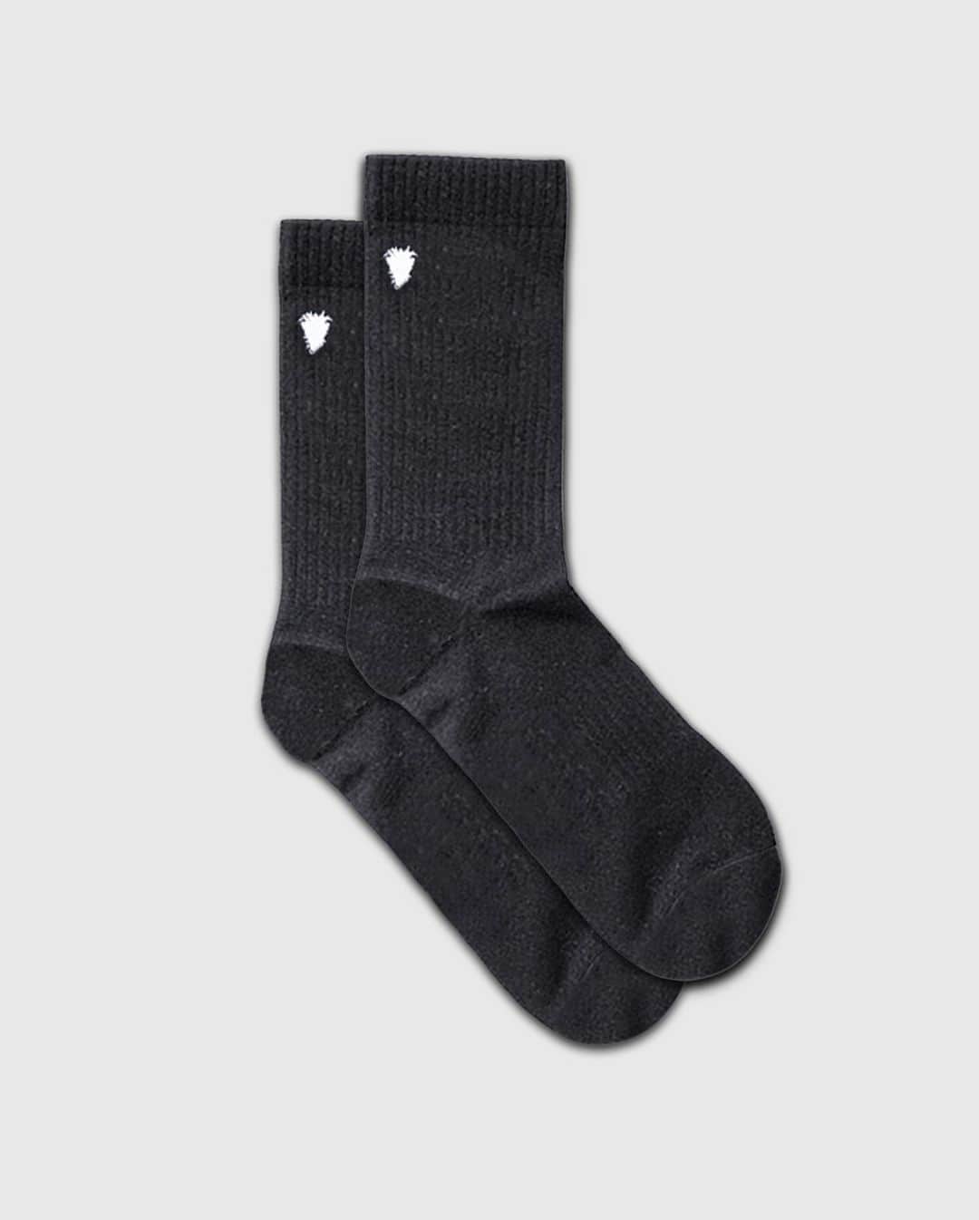 Crooks & Castlesさんのインスタグラム写真 - (Crooks & CastlesInstagram)「Rep Crooks & Castles from head to toe with our new crew, and ankle socks.  Coming soon ⛓ #cstc #crooksandcastles #basics #cantstopthecrooks #comingsoon」12月19日 5時46分 - crooksncastles