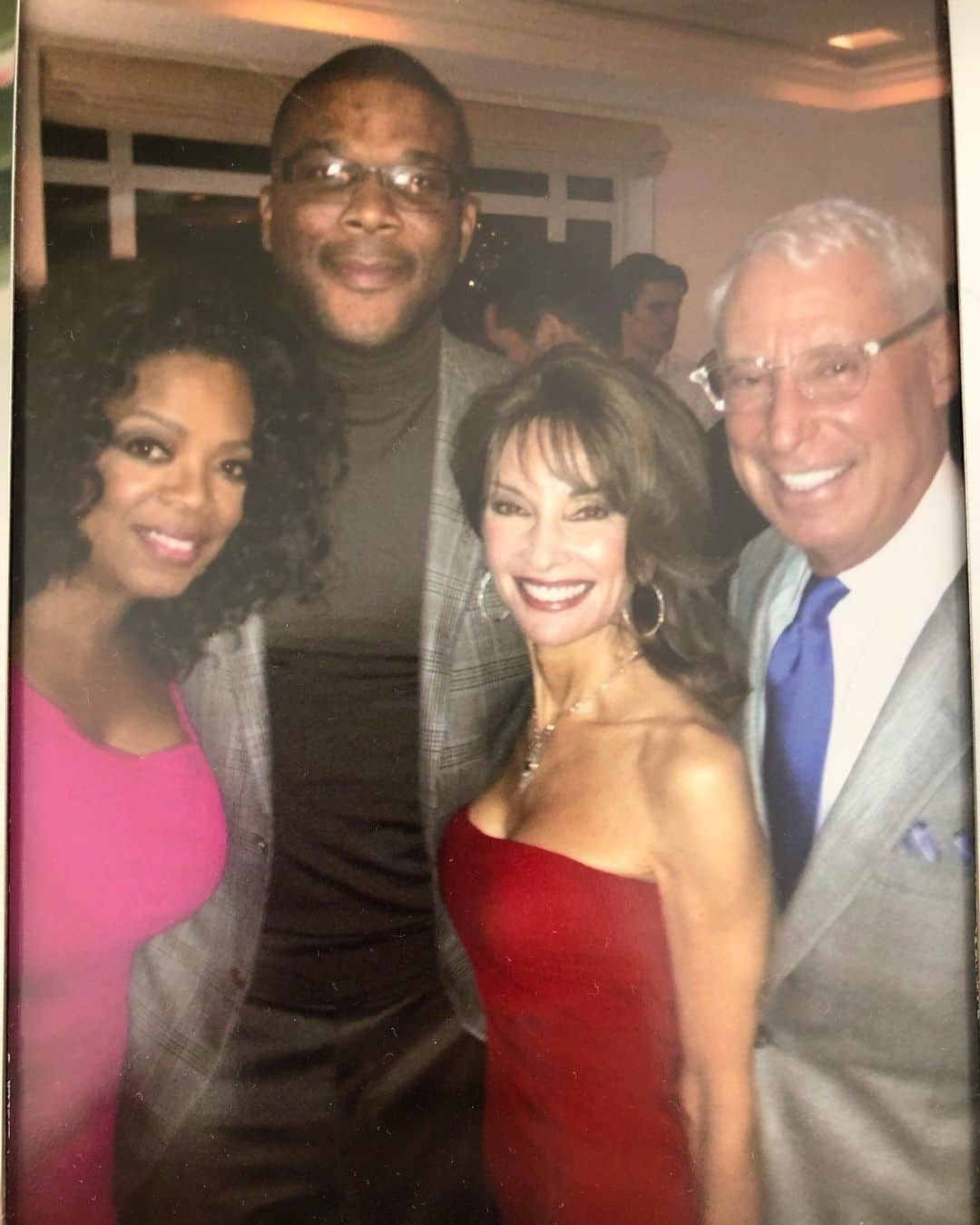 スーザン・ルッチさんのインスタグラム写真 - (スーザン・ルッチInstagram)「Flashback to this beautiful Holiday party—given by the amazing Discovery Network during the run of our global hit, DEADLY AFFAIRS!!! Such a great group—forces of nature Oprah, Tyler Perry, and the fabulous Henry Schleiff!  @discovery」12月19日 0時28分 - therealsusanlucci