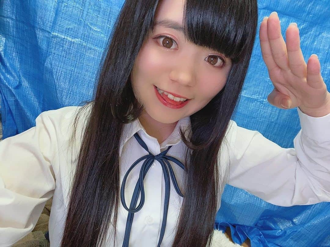 花咲希音さんのインスタグラム写真 - (花咲希音Instagram)「制服好きな人ー！   #制服 #偽女子高生 #女子高生 #来月 #22歳 #童顔 ？#ロリ系 ？#脚フェチ #ミニスカート #脚 #グラビア #グラドル #黒髪ストレート #girl #ぱっつん前髪 #前髪 #ぱっつん #アイドル #idol #ワールドエンドラヴァー #女優  #写真 #写真好きな人と繋がりたい #グラビア好きと繋がりたい #photooftheday #photography #actress #花咲希音 #自撮り#グラドル自画撮り部」12月19日 0時41分 - __n__o__n