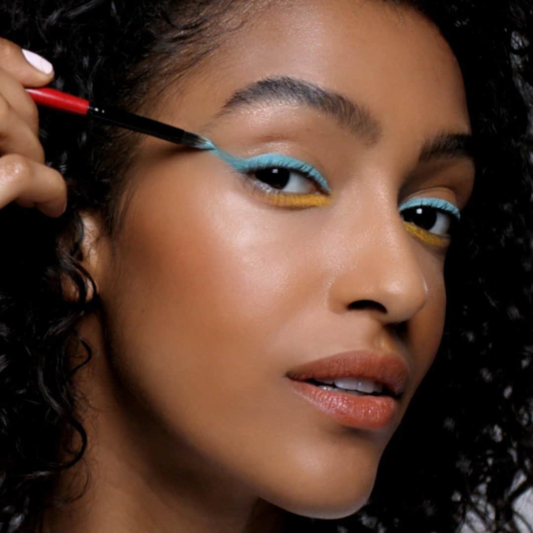 Smashboxのインスタグラム：「Always On Cream Shadow = non-smudging, color-true, transfer-proof, sweat & humidity resistant FIRE for 24 HOURS. Get creative 🖌」