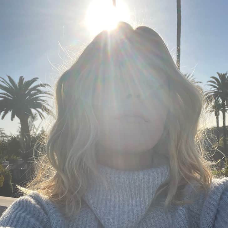 キーナン・シプカのインスタグラム：「@sabrinanetflix let’s gooo @zoom」