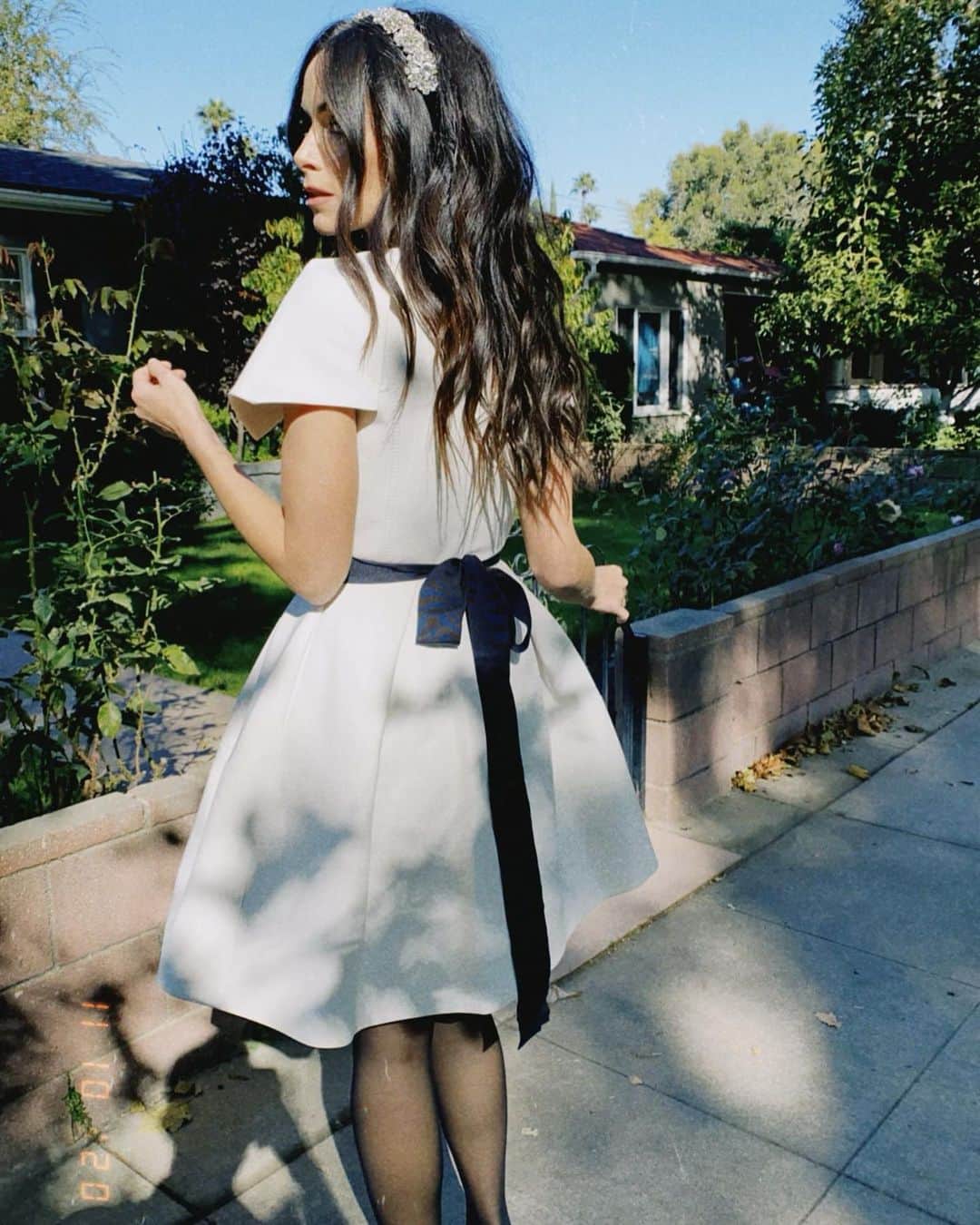 アビゲイル・スペンサーさんのインスタグラム写真 - (アビゲイル・スペンサーInstagram)「Holiday wrapping. 📷 @claytonhawkins」12月19日 2時12分 - abigailspencer