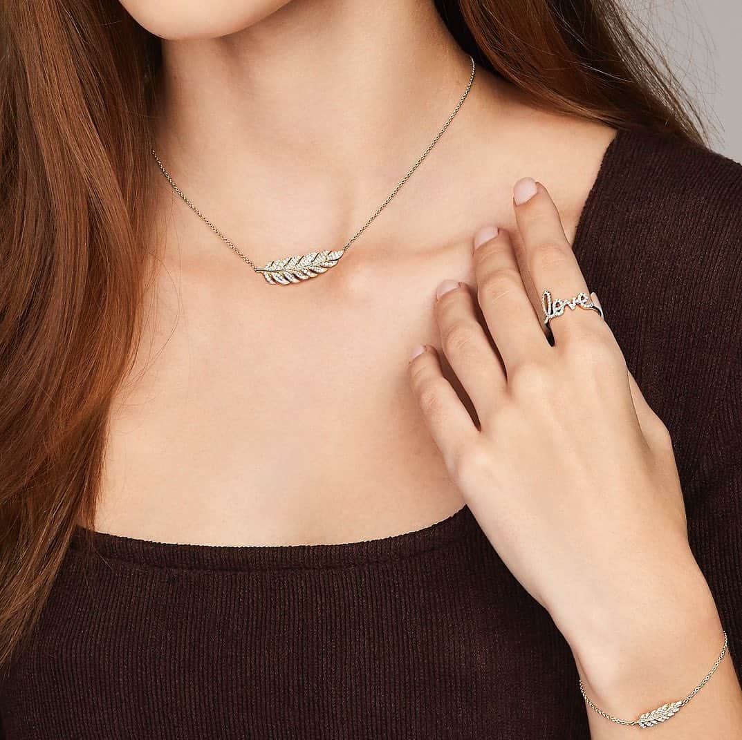 のインスタグラム：「Feather Weather 🪶  Float like a feather in one of these ethereal pieces. The new collection is perfectly unique for gifting this season!」