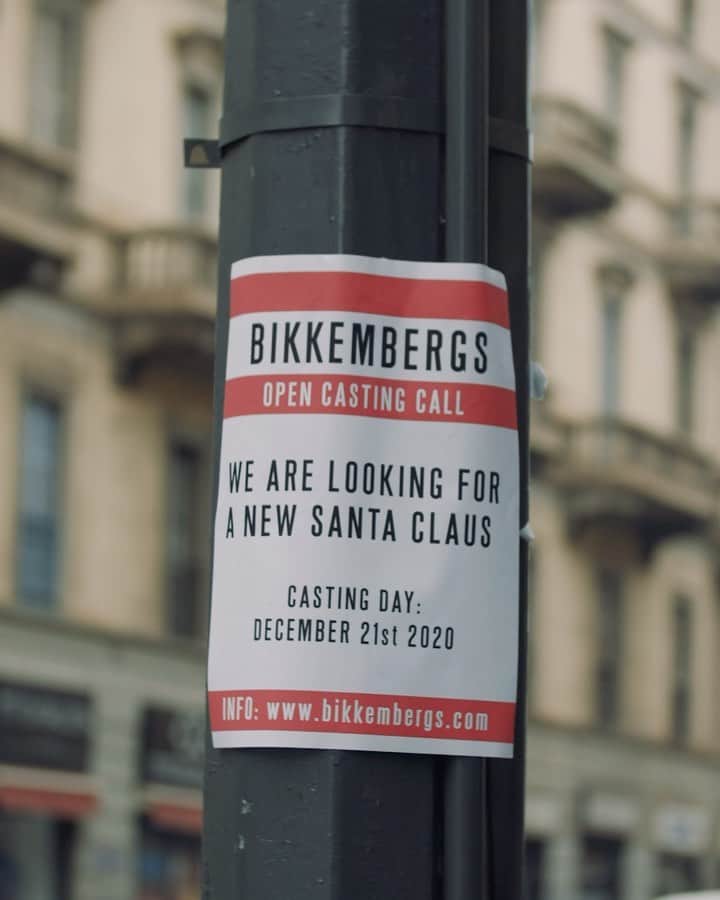 ダーク ビッケンバーグのインスタグラム：「Is Santa Claus gone for good? Wait not so fast, we’re on the hunt for a new face. #DirkBikkembergs #Bikkembergs #ChristmasWithBikkembergs  #SantaWearsBikkembergs」