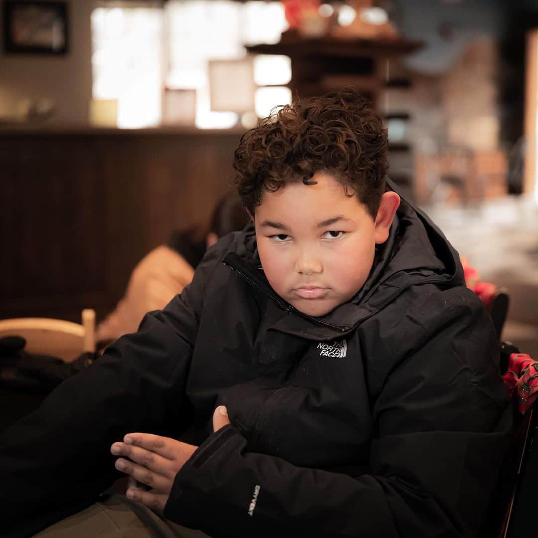 ハウィー・ケンドリックのインスタグラム：「Enjoying the weather up north. Family time.」