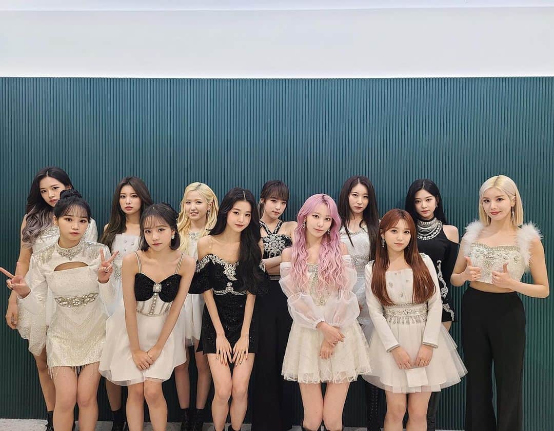 のインスタグラム：「… #IZONE #아이즈원 #アイズワン #wonyoung #장원영 #sakura #宮脇咲良 #yuri #조유리 #yena #최예나 #yujin #안유진 #nako #矢吹奈子 #eunbi #권은비 #hyewon #강혜원 #hitomi #本田仁美 #chaewon #김채원 #minju #김민주 #chaeyeon #이채연」