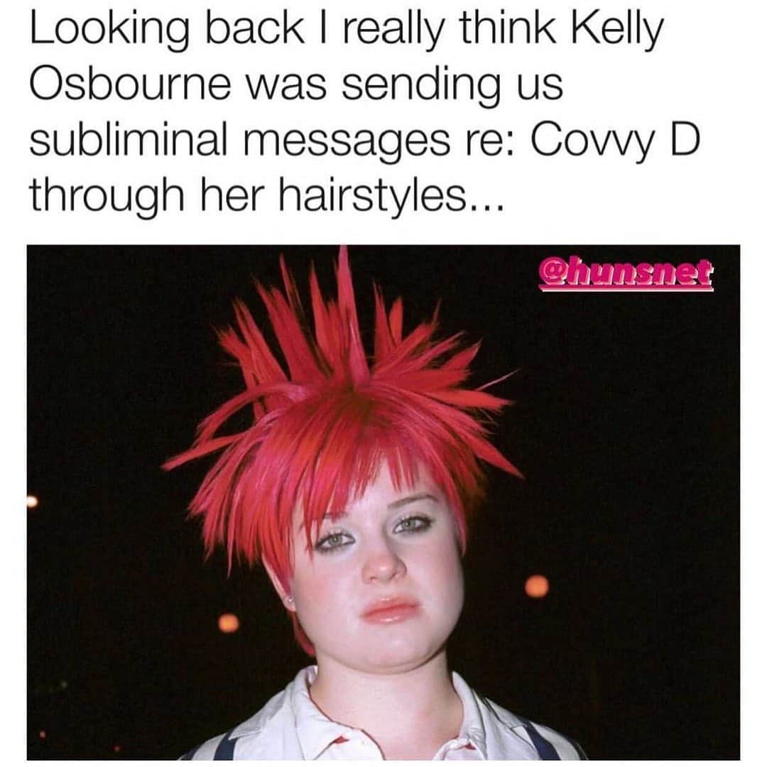 ケリー・オズボーンのインスタグラム：「2 more days until I’m out of quarantine!!! Ps I was 16 and high as fuck on opiates in this pic. Wtf was wrong with me I thought I looked soooooo cool hahah I remember waking out the door that night being like “you look.. the shit right now” #DontDoDrugsKids😂」