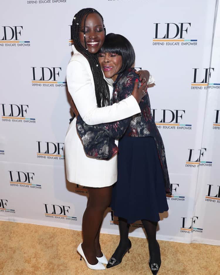 ルピタ・ニョンゴのインスタグラム：「I can't wait to read the incomparable Cicely Tyson's new book, #JustAsIAm, which details her storied six-decade career on and off the screen. Without the gains of women like her, women like me would have much greater pains to bear in the arts. Pre-order wherever books are sold, or pick up a copy on January 26! #EternallyGrateful」