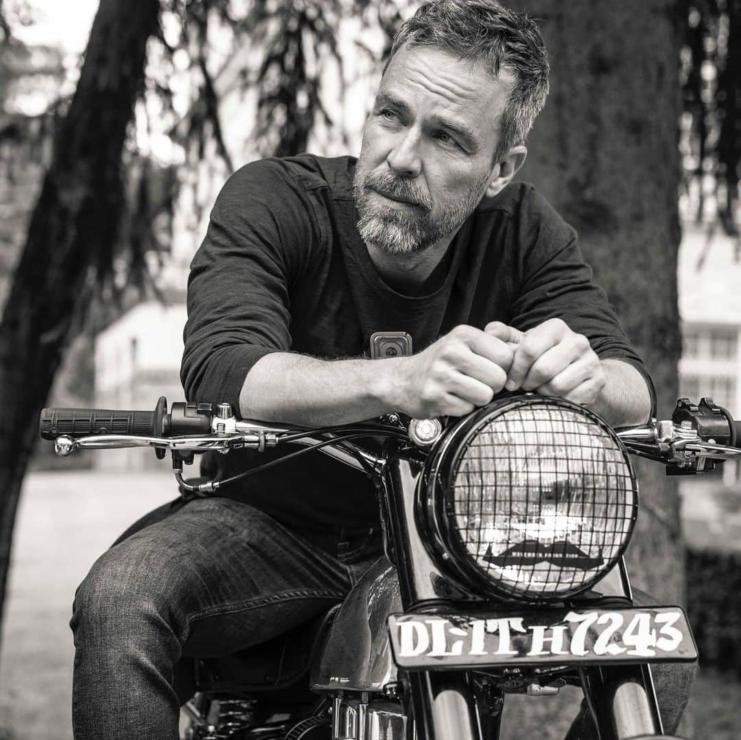 JR・ボーンのインスタグラム：「#fbf to the talented @travis_shinn  Miss ya and love man」