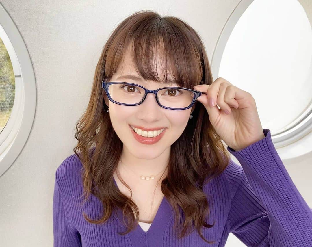 広島ホームテレビ「HOME NEXT neo」さんのインスタグラム写真 - (広島ホームテレビ「HOME NEXT neo」Instagram)「こんにちは🌞八木美佐子です🍀  明日20(日)朝10時からは… やぎうまサンデー✨年内最後の放送になります😌  私は、お得なクーポンが使える 話題のアプリを体験しました📱✨  来年の抱負も書きました✒️ 来年は丑年なので… 『モ〜烈』🐄に今年以上に❗️ 馬と一緒に頑張ります🐴 どうぞよろしくお願いします💪  ちなみに馬くんの格好は… クリスマスバージョンのトナカイさん😂🎄🎁✨  衣装は #PARIGOT 紫色のニットが大人っぽいです🎵  #新年の話をしているのにトナカイ #足並みが揃わない #来年こそは  #広島ホームテレビ #やぎうまサンデー #アナウンサー #八木美佐子」12月19日 13時35分 - home.announcers