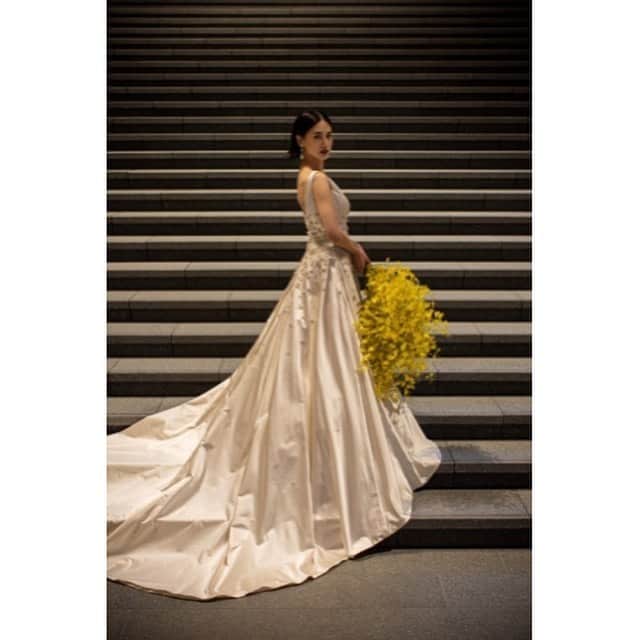 E-girlsさんのインスタグラム写真 - (E-girlsInstagram)「💍✨﻿ ﻿ 藤井夏恋が「Hotel Wedding WEST」8号の﻿ 表紙を務めさせていただきます😌﻿ 12/22(火)発売です💐﻿ ﻿ 撮影は「THE THOUSAND KYOTO」で﻿ 行わせていただきました💠﻿ 是非、ご覧ください🤍﻿ ﻿ #ホテルウエディング﻿ #hotelwedding﻿ #ザサウザンドキョウト﻿ #藤井夏恋﻿」12月19日 13時42分 - e_girls_official_