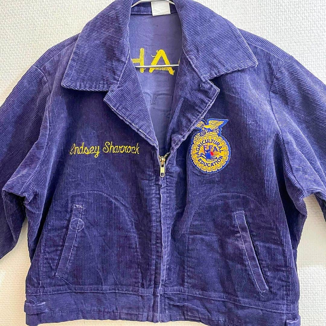 原宿シカゴさんのインスタグラム写真 - (原宿シカゴInstagram)「#原宿シカゴ吉祥寺  🇺🇸FFA JACKET🇺🇸  アメリカのセンスの良さ 古着の良さが詰まったジャケットです！ 今なら数揃ってるのでお選びいただけます。  #ffa#ffajacket#アメリカ古着#古着#古着男子#古着女子#古着好きな人と繋がりたい#オシャレ#オシャレさんと繋がりたい#秋物#吉祥寺#吉祥寺古着屋#原宿#下北沢#京都  #instagram#harajukuchicago#chicago#kichijoji#harajuku#shimokitazawa#kyoto#vintage#usedclothing#fashion#cordinate#fashiongram」12月19日 13時46分 - harajukuchicago_official