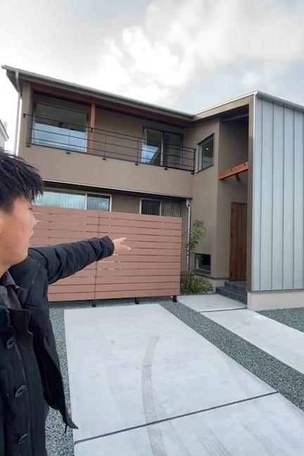 のインスタグラム：「2020.12.19  デザイン編です。 飴本くんに案内していただきました💪🏼」