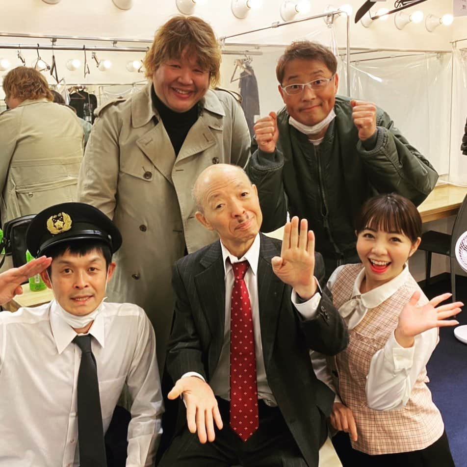 山田スタジアムさんのインスタグラム写真 - (山田スタジアムInstagram)「NGK坂田SP今年度終了！ありがとうございました！今年度から参加させていただき感謝しかありません。来年もよろしくお願いしますm(_ _)m  #なんばグランド花月 #坂田利夫スペシャルコント #坂田利夫師匠 #坂田利夫 #シンクタンク #前田まみ #吉本新喜劇 #近江のこかじろう #シンクタンクタンク #ありがとさーん #アホの坂田」12月19日 14時47分 - yamadastadium