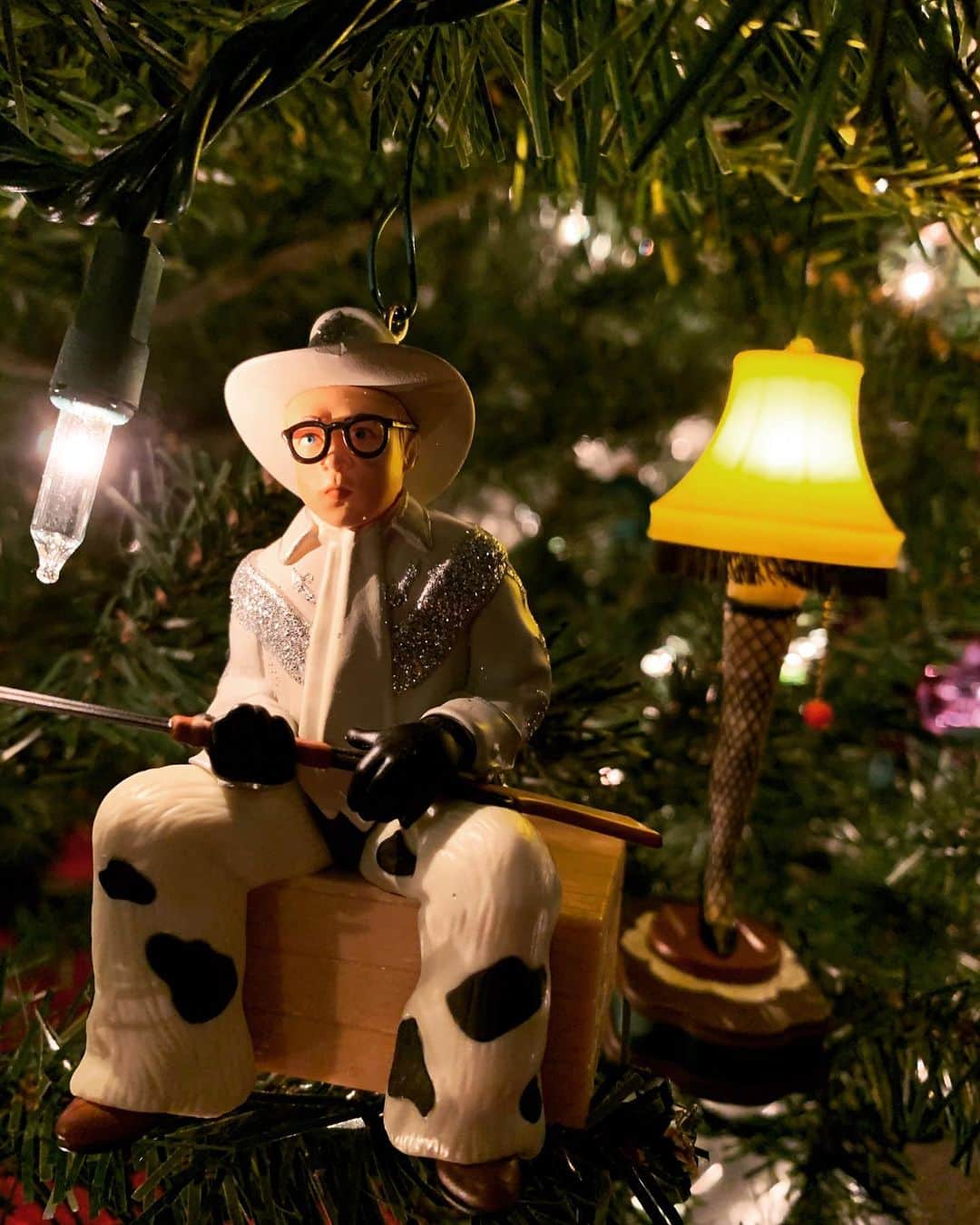 ジャスティン・ヒルズのインスタグラム：「🎄」