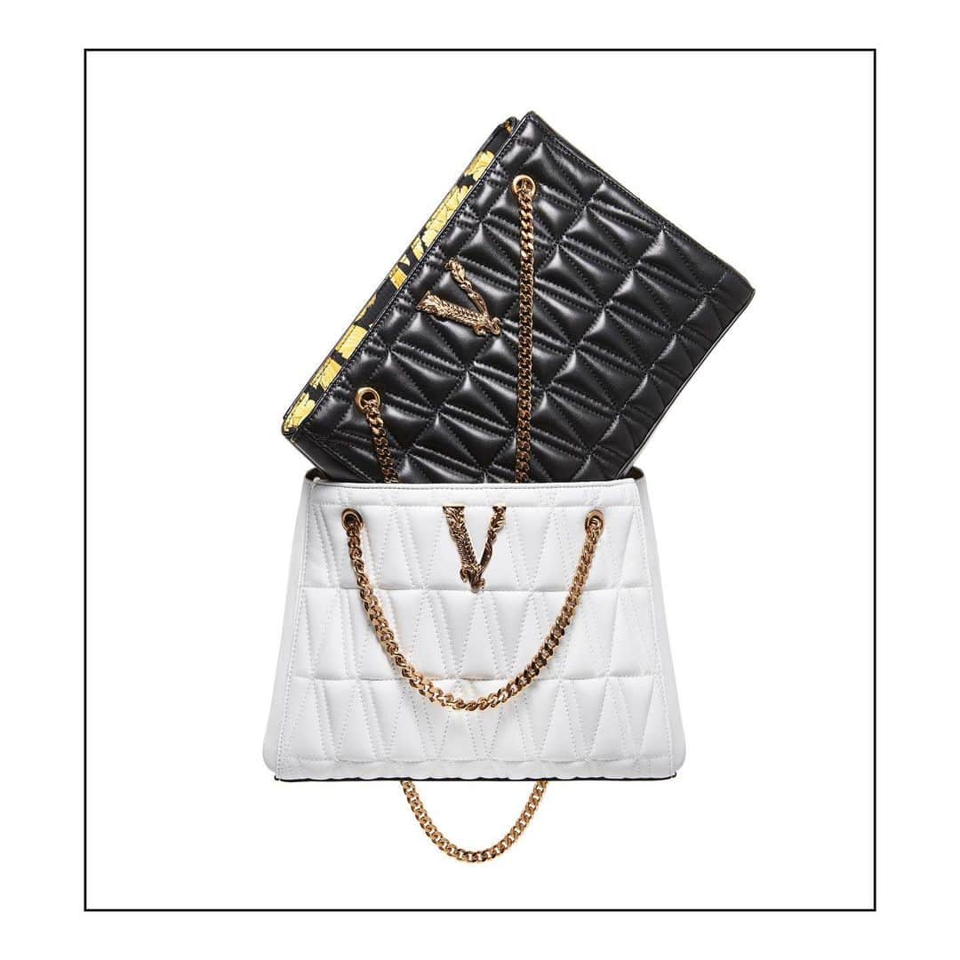 ジャンニヴェルサーチさんのインスタグラム写真 - (ジャンニヴェルサーチInstagram)「In the bag - get to know our latest #VersaceVirtus handbag silhouette through the link in bio.」12月19日 5時59分 - versace