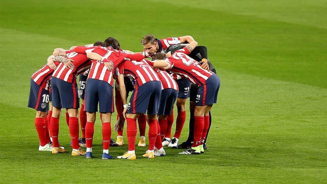 アトレティコ・マドリードさんのインスタグラム写真 - (アトレティコ・マドリードInstagram)「😴⚽️💭  See you tomorrow 🆚 @elchecfoficial.   🔴⚪️ #AúpaAtleti 💪🏼 #AtletiElche」12月19日 6時15分 - atleticodemadrid