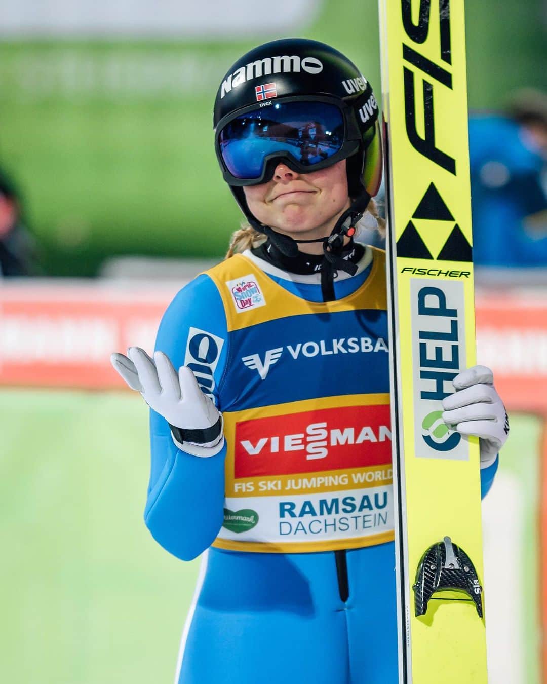 マーレン・ルンビのインスタグラム：「🤷🏼‍♀️🤪shit happens, all in all positive days in Ramsau😄」