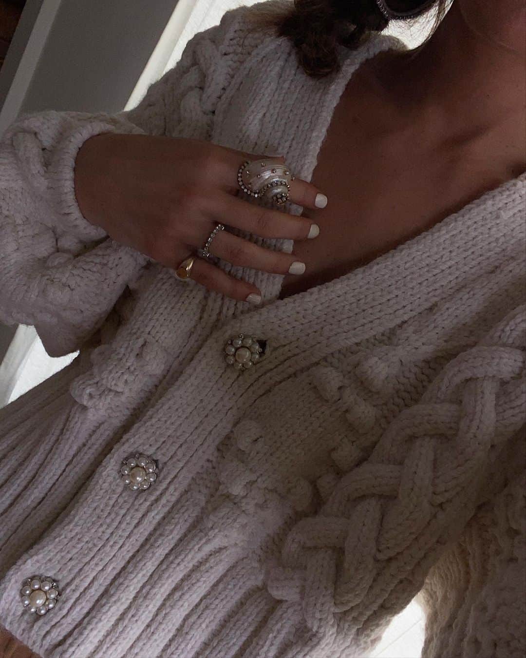 Collage Vintageのインスタグラム：「Pretty details 🤍」