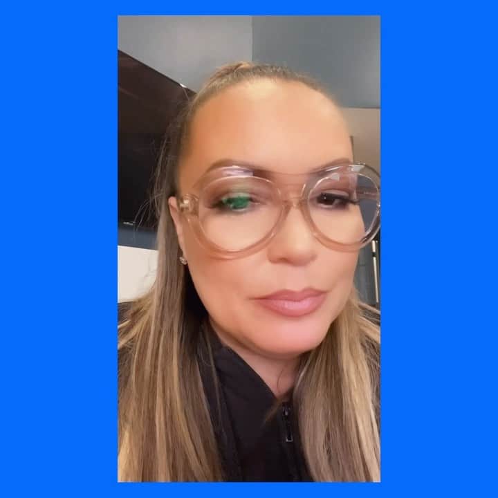 のインスタグラム：「Hey guys get tested for COVID-19! and get tested often w/ the NYC Test & Trace Corps. In NYC the test is safe, confidential & at no cost to you. If u test positive, the Corps will provide support to help u separate safely at home or at a free hotel where you will receive services like daily meals, Internet, laundry & medical assistance. For a testing site near you, visit NYC.gov/covidtest or call 212-COVID19. @NYCHealthSystem #FightCOVIDNYC #GetTestedCOVID19 #NYC #HazteLaPruebaCovid19 #COVID19 #COVID ✌️❤️」