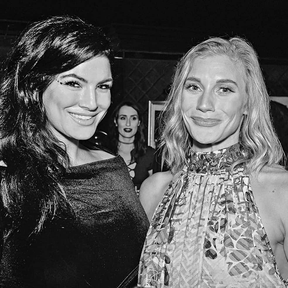 ジーナ・カラーノのインスタグラム：「@therealkateesackhoff  I💖U #kateesackhoff #bokatan hope you’re smiling.」