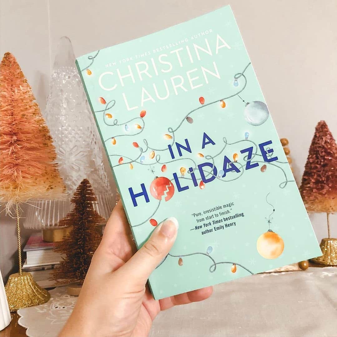 Target Styleさんのインスタグラム写真 - (Target StyleInstagram)「8 heart-warming stories to read when the temps drop. ❤️ If you've finished any of these titles, drop your 1-5 ⭐️ rating!」12月19日 7時04分 - targetstyle