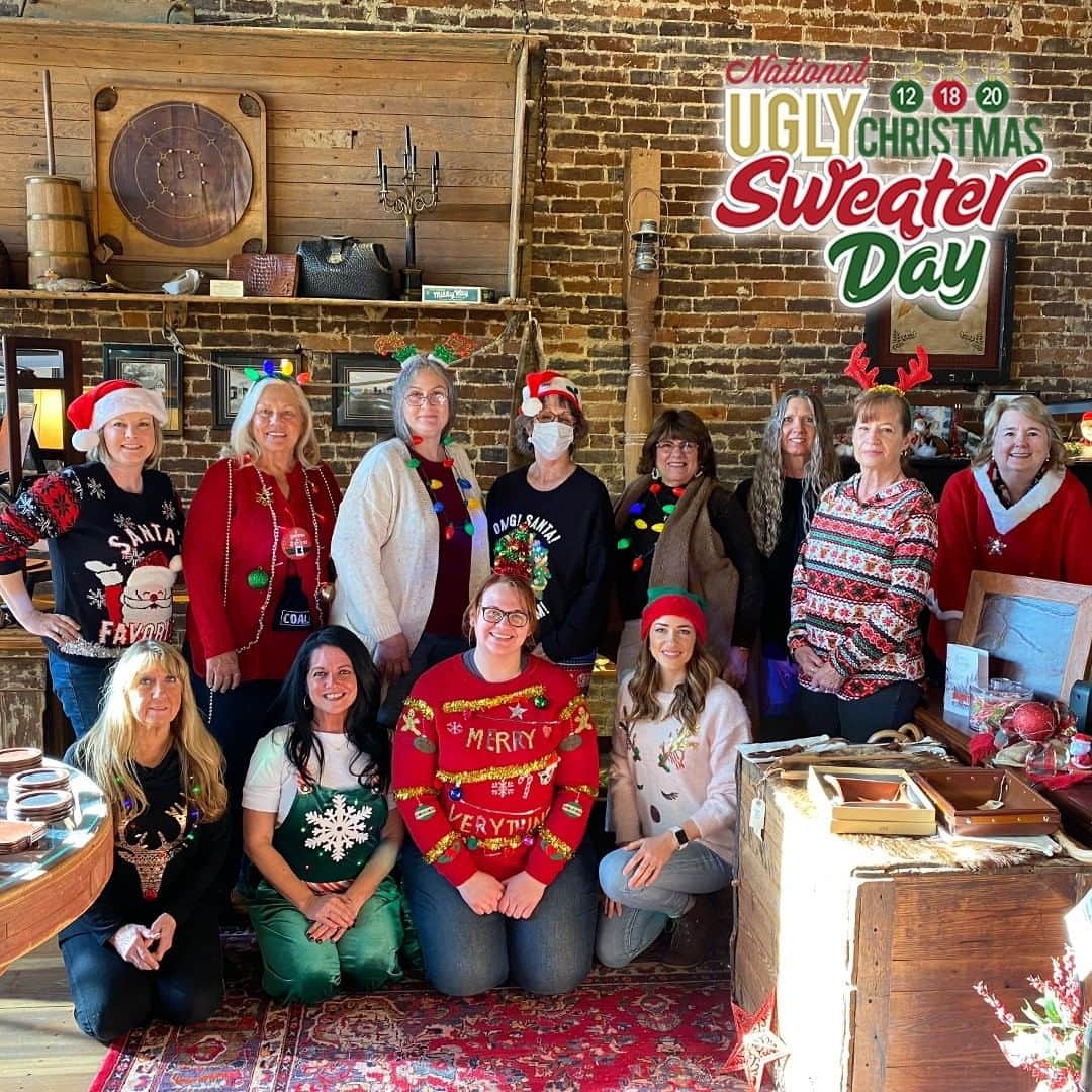 カーネルリトルトンさんのインスタグラム写真 - (カーネルリトルトンInstagram)「Happy National Ugly Christmas Sweater Day from the Col. Littleton Crew! 🎄🎅  #nationaluglychristmasweaterday #UglyChristmasSweaterDay #uglychristmassweater #HappyHolidays #MerryChristmas #HolidayShopping #Christmas #Leather #Leathergoods #Handmade #Handcrafted #MyColStyle #ColonelLittleton #ColLittleton #Tennessee #MadeInUSA」12月19日 7時16分 - colonellittleton