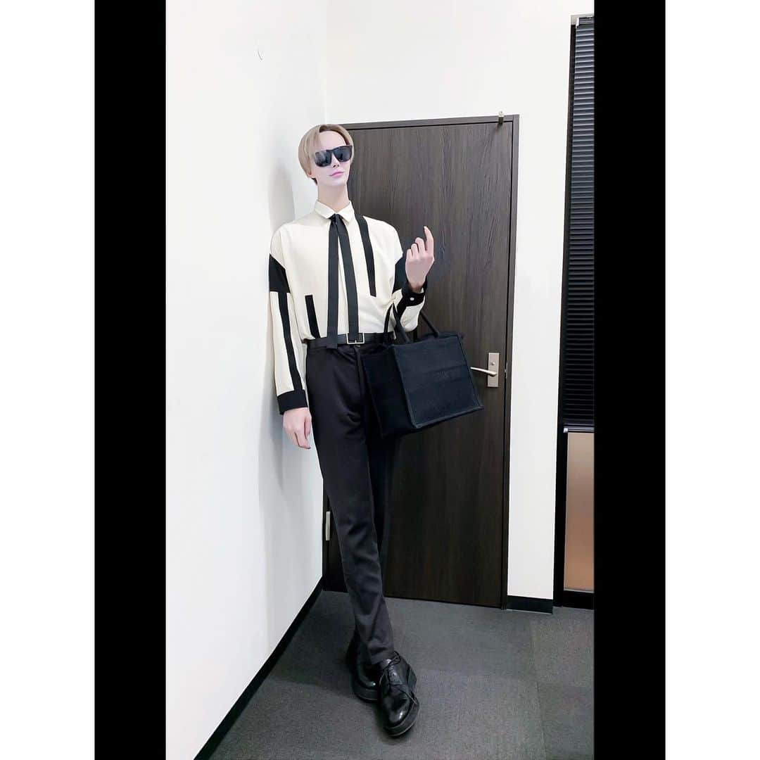 Matt（マット）さんのインスタグラム写真 - (Matt（マット）Instagram)「・ VOCE BEST COSMETICS AWARDS 2020 とーっても楽しかった💕💕💕 去年授賞して今年もまたここに来れて嬉しい♥️ また来年も楽しみ💖  衣装 : @watabewedding」12月19日 7時30分 - mattkuwata_official2018