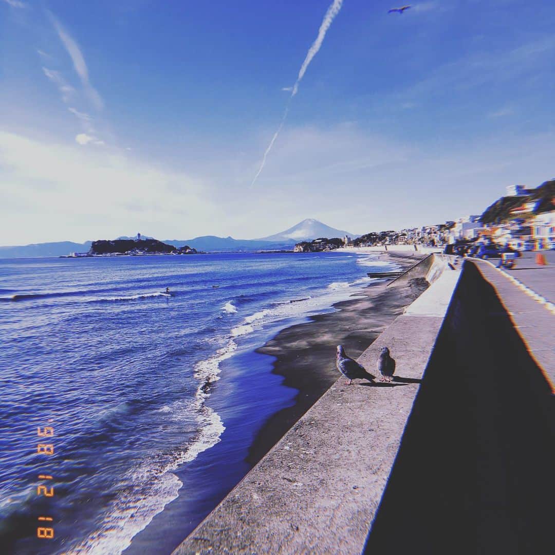 横道侑里さんのインスタグラム写真 - (横道侑里Instagram)「江ノ島と富士山！ すごいいいいい！素敵なロケーションだったー！！！」12月19日 7時33分 - sideroad615