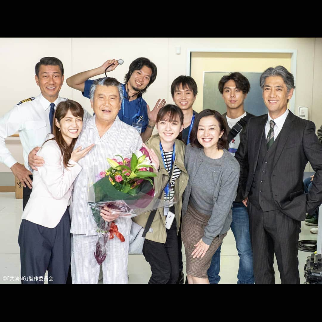 古村勇人さんのインスタグラム写真 - (古村勇人Instagram)「『共演NG』をご覧頂きました皆さん、たくさんのご声援を有難うございました！﻿ ﻿ 特別編では、市原龍（斎藤工）が次々と仕掛けた企みの謎について明かしていましたが、「日本のドラマを変えたかった」という言葉はまさしくこのドラマの企画意図であり、今の世に一石を投じることができた作品だったのではないかと思います。﻿ ﻿ こんな素敵なドラマでそのまんまの役柄を頂けたことはとても光栄で、今回の撮影を通して、ますます里見先生への尊敬の思いが深まりました。﻿ ﻿ それにしても、芝居か現実か分からなくなる不思議な空間でしたが、素晴らしいキャストとスタッフの皆さんとご一緒できて、学びの多い楽しい現場でした！これこそ劇中にも出てきた最高の芸は嘘とリアルの境目にあるという「虚実皮膜」なのかもしれません（笑）。﻿ ﻿ なお、諸般の事情により、本日から予定していたBSテレ東での放送は延期となりました。ふるさと富山を含めてテレビ東京が入らないエリアの皆さん、来年には放送されることを祈りながら、それまでしばらくお待ち下さい！﻿ ﻿ 待ち切れない方は、ParaviとひかりTVでは全話配信中ですし、来年4月21日（水）にはDVD-BOXの発売が決定しました。盛りだくさんの特典映像が付きますので、どんどんご予約下さいね。﻿ ﻿ #古村勇人 #里見浩太朗 #中井貴一 #鈴木京香 #堀部圭亮 #若月佑美 #乃木坂46 #小島藤子 #小野塚勇人 #青木崇高 #共演NG #斎藤工 #日本 #ドラマ #連ドラ #撮影 #芝居 #現実 #不思議な空間 #虚実皮膜 #近松門左衛門 #BSテレ東 #ふるさと #富山 #テレビ東京 #テレ東 #秋元康 #大根仁 #出島徹太郎 #殺したいほど愛してる」12月19日 10時00分 - hayato.furumura