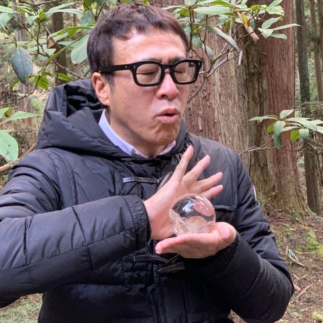 山崎拓巳さんのインスタグラム写真 - (山崎拓巳Instagram)「日立の 御岩神社へ  宇宙空間から観ると 光の柱が立ってるんだってよ。  #やる気 #やる気スイッチ #やる気のスイッチ #やる気でない #神社好きな人と繋がりたい  #神社仏閣巡り」12月19日 11時16分 - dana37