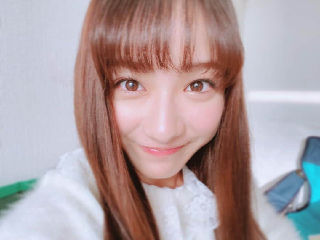 平祐奈さんのインスタグラム写真 - (平祐奈Instagram)「ドラマ『ヒミツのアイちゃん』 2021年2月20日 FODにて配信STARTです㊙︎  初金髪ショート💫 愛子と舞のGAPやってて楽しかったな☺︎ お楽しみに〜！ #ヒミツのアイちゃん #公式Twitterあるよ」12月19日 11時23分 - yunataira_official