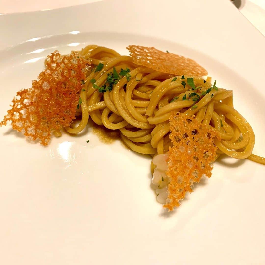 横山みれいさんのインスタグラム写真 - (横山みれいInstagram)「昨日はイタリアンのコースをいただきました🍽 お誕生日もお祝いしていただきました💓  さくらさんに、高級食パン1斤もらったよ🍞🥰🍞」12月19日 11時25分 - mireichan66