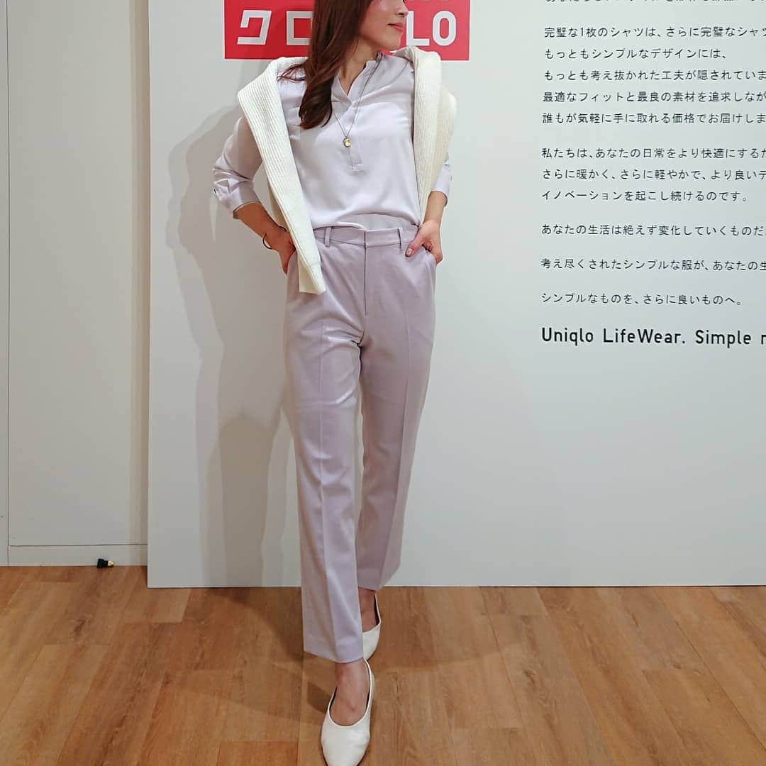 nori0620さんのインスタグラム写真 - (nori0620Instagram)「あえてライラックの同系色のトップスとパンツで  キチンと感があるキレイめなブラウスとパンツなので、オフィスにはもちろん スニーカーなどと合わせてカジュアルダウンさせても  三枚目はメンズのニットに新作ストレートデニムを ユニセックスで着れる このメンズニットは女の子にもオススメ な一枚  春夏のuniqloもまたワクワクする アイテムでいっぱいでした！  #instapick#fashion#ファッション#展示会#uniqlo#uniqlo2021ss#新作#ユニクロ#uniqlo#ines#hanatajima#spring#summer」12月19日 11時28分 - nori0620
