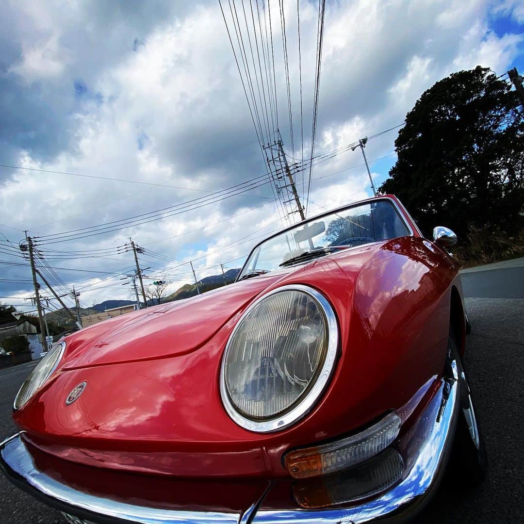 TOGGYさんのインスタグラム写真 - (TOGGYInstagram)「寒空の下、オープンドライブ🏎  #toggy #fiat #fiat850 #opencar #ideauto #moji #kitakyushu #fukuoka #japan」12月19日 11時33分 - dj_toggy