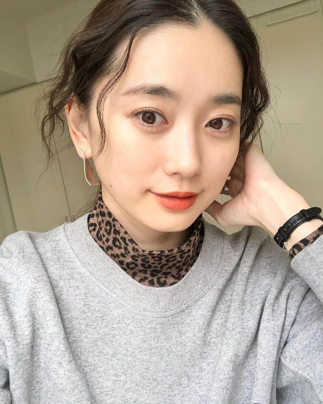 松永ちさとさんのインスタグラム写真 - (松永ちさとInstagram)「どっちもこのみの色🍫🍊💛 👀#mascara#INK#brown 💋#rip#addiction col#10 #chisamake#松永ちさと #chisaco ordinate」12月19日 12時33分 - chisato_matsunaga
