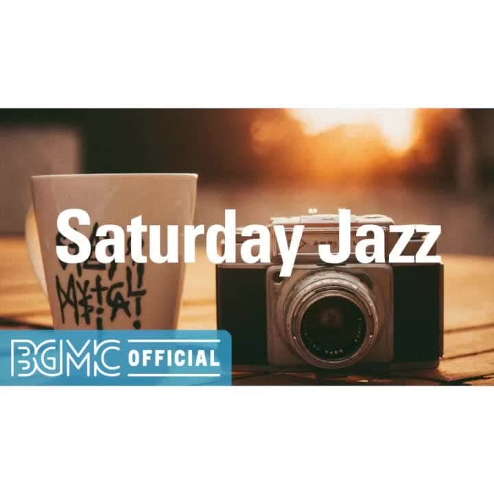 のインスタグラム：「Saturday Jazz: Cozy December Jazz & Bossa Nova - Relaxing Morning Music for a Charming Morning  Please check the full version on #YouTube from the profile URL.  #BGMC #BGMClife #BGMchannel #StayHome #jazz #cozy #morning」