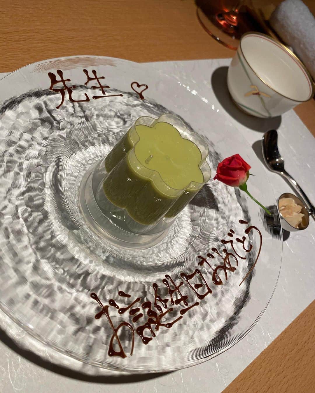 ぱぴさんのインスタグラム写真 - (ぱぴInstagram)「. . 大好きなゆうこ先生のお誕生日会🎉🎂💕 たくさん喋って飲んで食べました🤣🤤 楽しかったです🥰 おめでとうございます🥳💓  私までプレゼント🎁頂きありがとうございます🥺 苺🍓さっそく食べました🤤ばりうまっ💕 . .」12月19日 13時03分 - papikotan0206