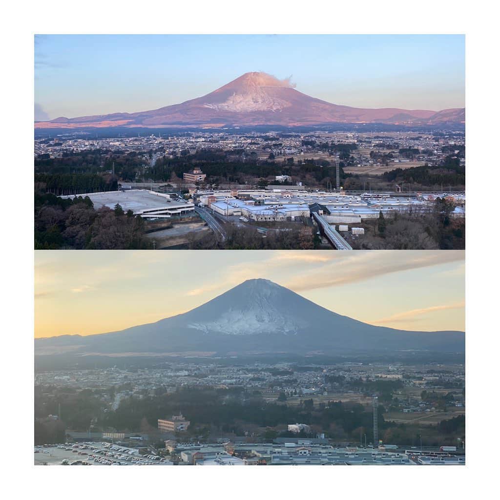 宮里美香さんのインスタグラム写真 - (宮里美香Instagram)「*** Off shot..📷 Mt. Fuji🗻 . 朝☀️&夕方の富士山を撮ってみました〜！！ 少し雪が積もっていて綺麗だった❤️ . 2枚目の写真は、山中湖と富士山をバックに！ 残念ながら、富士山が雲にかかってしまって見えなかったけど…😭 . 富士山はいつ見ても迫力がある！！！！ . #mtfuji #fujisan #yamanakako  #beautiful #offshot  #富士山 #冬の富士山 #絶景  #寒すぎた #オフの日」12月19日 13時18分 - mikamiyazato_official