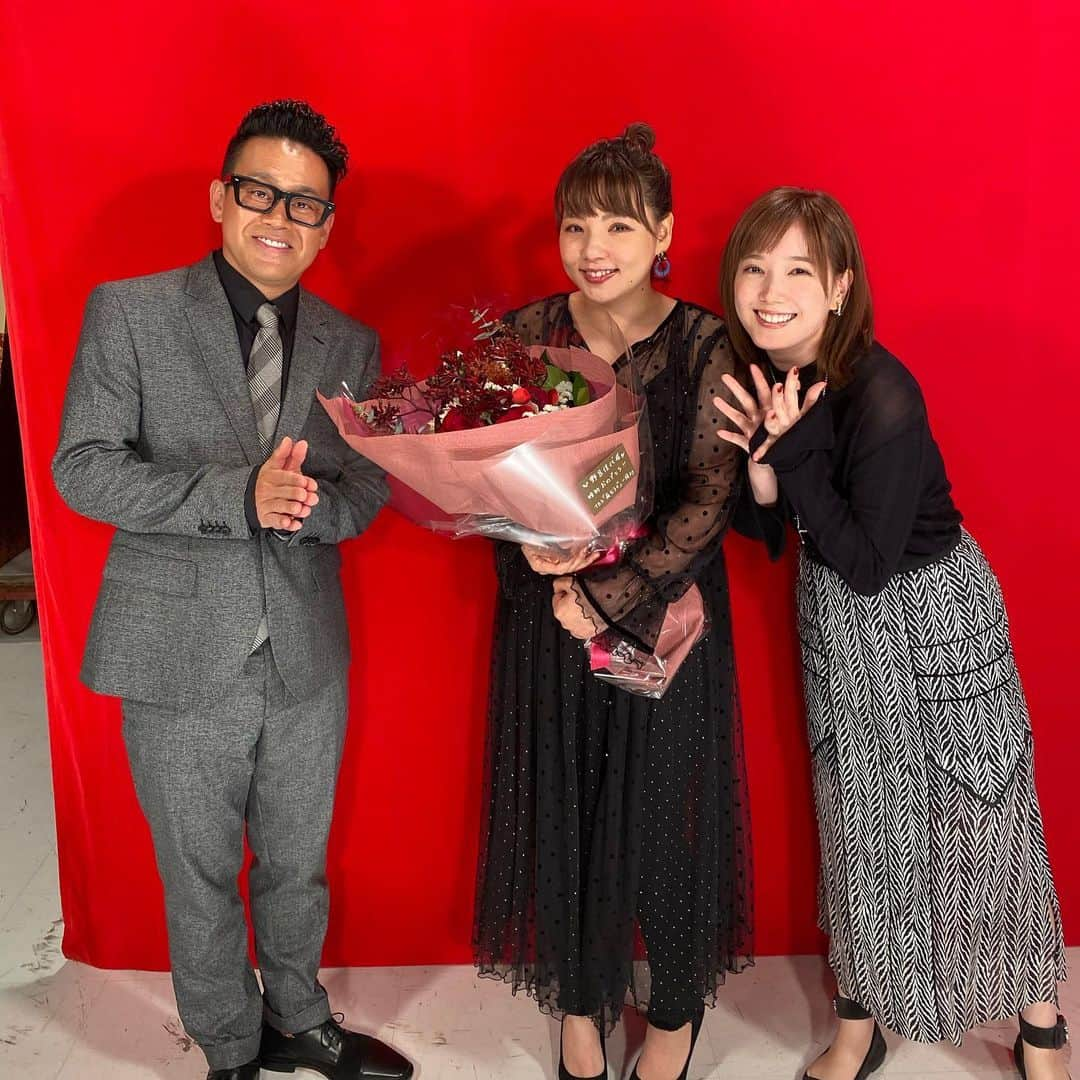 宮川大輔さんのインスタグラム写真 - (宮川大輔Instagram)「#中居大輔と本田翼と夜な夜なラブ子さん #野呂佳代ちゃん卒業 #結婚おめでとう㊗️ #ラブ子メンバーと‼️ #皆さま是非是非見てくださいませ！」11月25日 22時23分 - miyagawadai