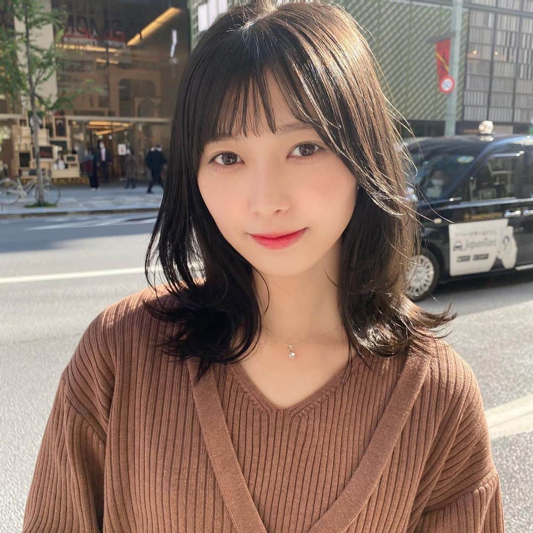 松川星さんのインスタグラム写真 - (松川星Instagram)「髪色落ち着きました︎︎︎︎︎☺︎ レイヤーも前回より多く入れてもらって女性らしいヘアスタイルになったよ🥀♥」11月25日 21時08分 - akarin__rin